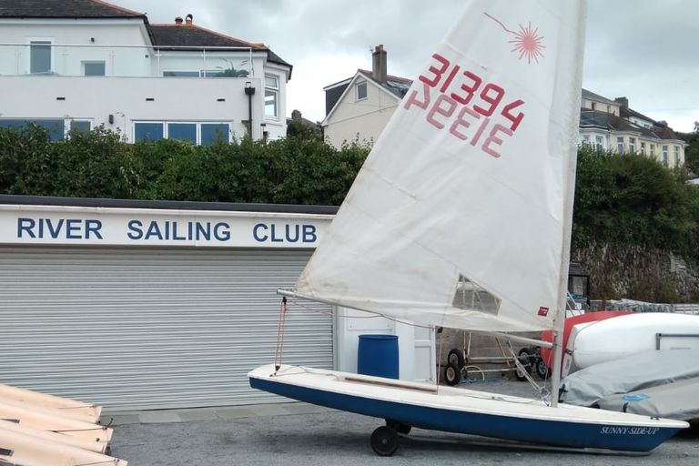 Free Laser dinghy