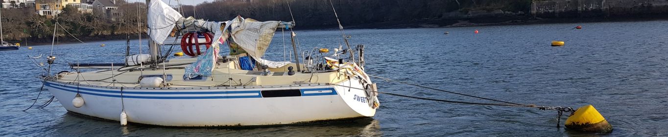 Abandoned boat on the Tamar river, Devon