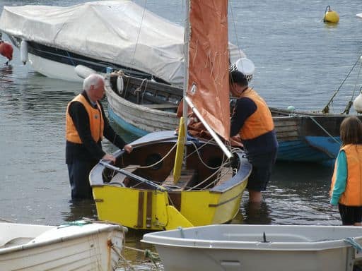 Jack Holt Dinghy: Sail Number 151