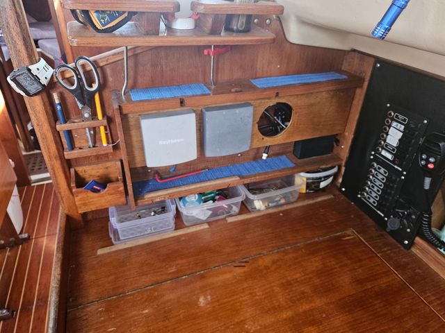 Sadler 34 'Ossory' photo